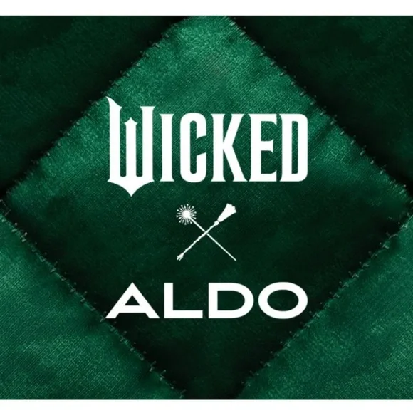 Aldo WICKED Stylish White with charms and Guitar Strap Women's Bag SOLD OUT! - Picture 8 of 15